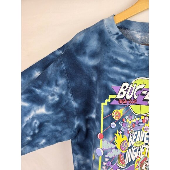 Buc-ees Sweatshirt Adult Size Medium Blue Tie Dye Pinball Arcade Bucees Beaver - Picture 4 of 10